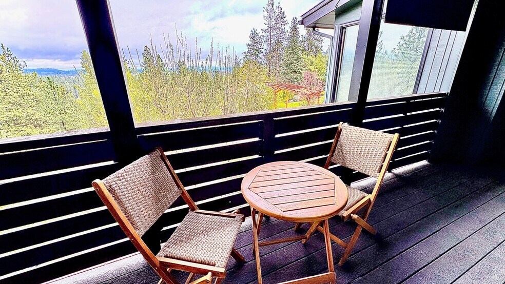 Building Photo - 3720 W Grandview Ave