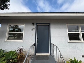 Building Photo - 2101-2107 Reed Ave.