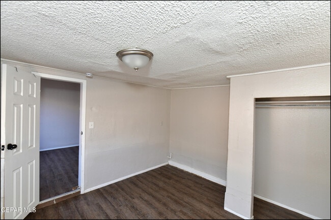 Building Photo - 3519 Douglas Ave