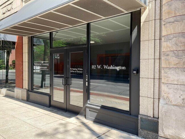 Building Photo - 112 W Washington Blvd