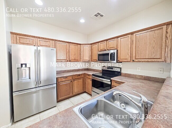 Building Photo - 1158 E Blackfoot Daisy Dr