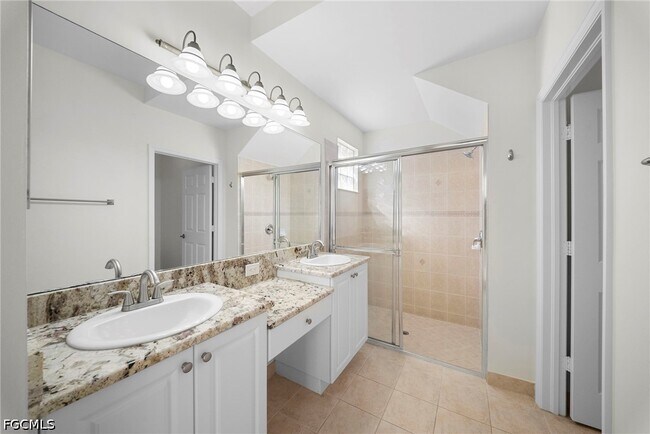 Building Photo - 11133 Peace Lilly Way