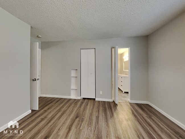 Building Photo - 5213 Wendel Dr