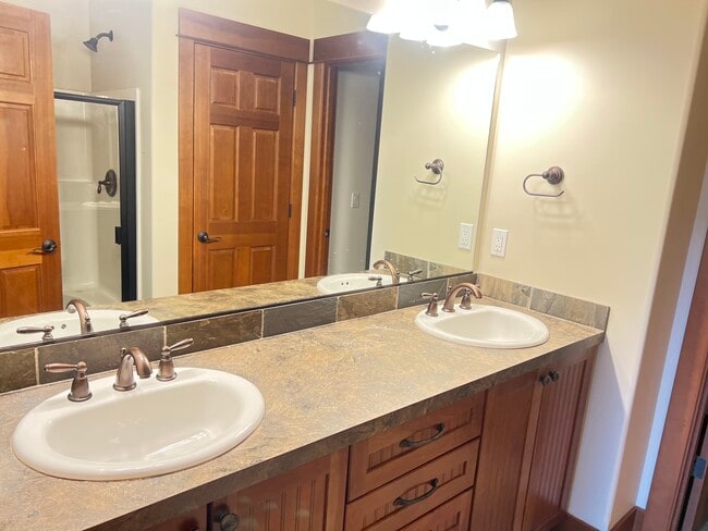 Building Photo - 3621 187th Pl NE