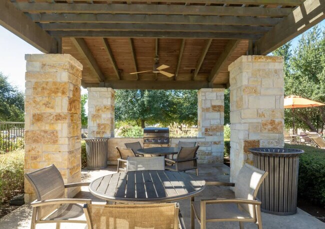 Building Photo - 9301 Old Bee Caves Rd