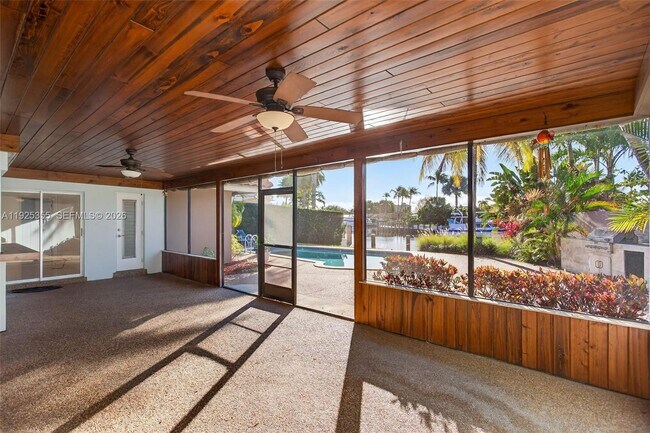 Building Photo - 4060 NE 26th Ave