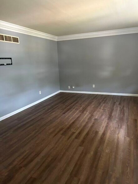 Building Photo - 7119 Wayles Dr