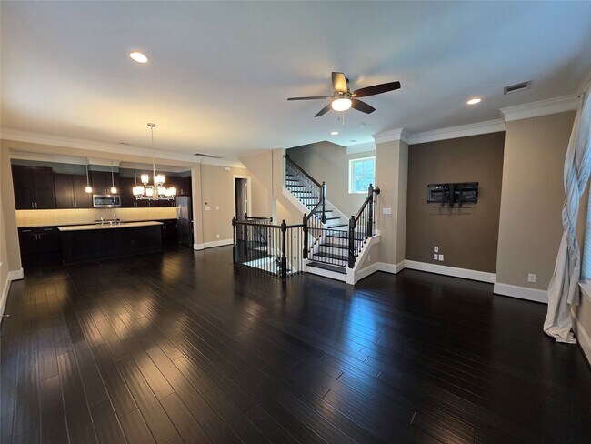 Building Photo - 4315 Schuler St