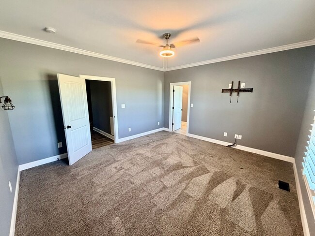 Building Photo - Quiet Country Living on 6+ Acres Between Rocky Mount and Wilson