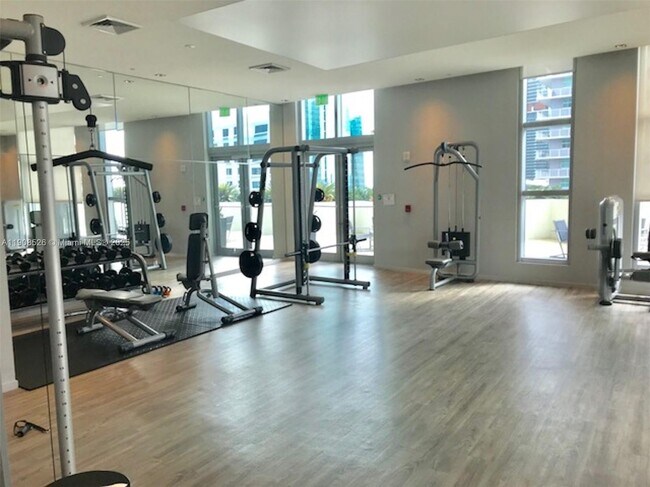 Building Photo - 1100 S Miami Ave