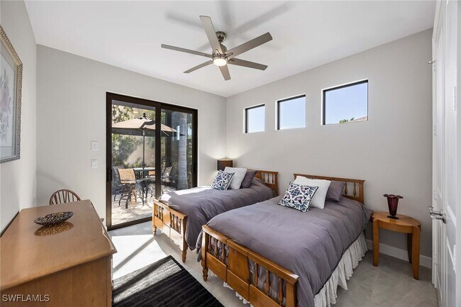 Building Photo - 1871 Dogwood Dr