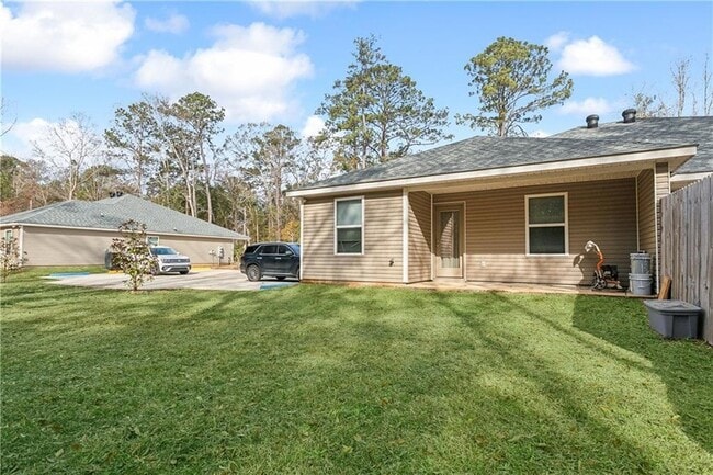 Building Photo - 72198 Formosa Dr