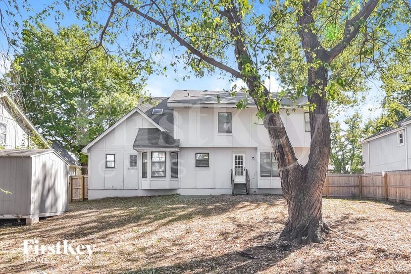 Building Photo - 1432 E Sheridan Bridge Ln