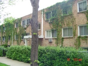 Building Photo - 2609 16th Ave S