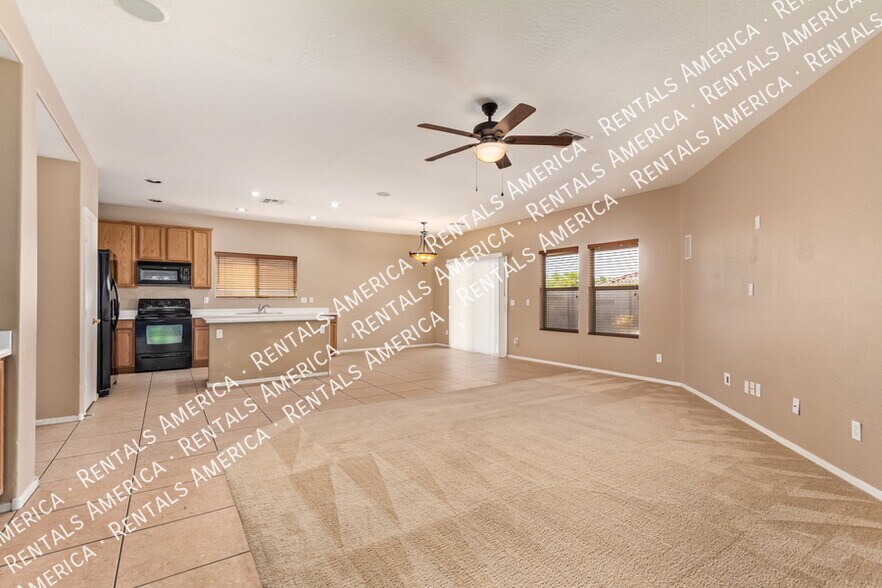 Building Photo - 664 W Silver Reef Ct