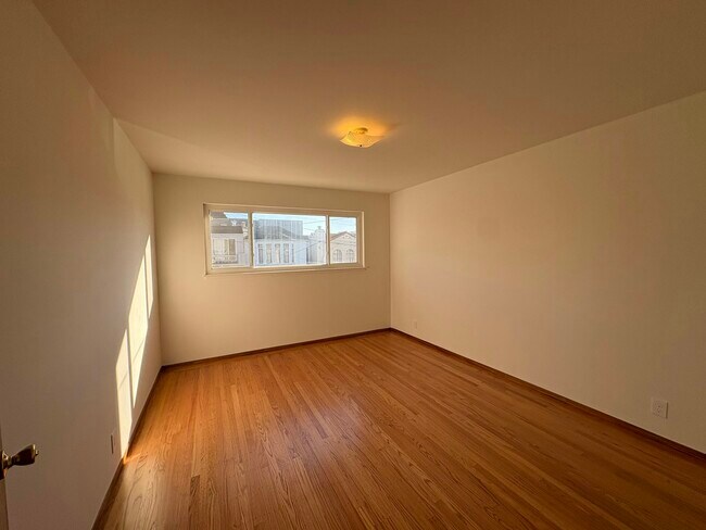 Building Photo - 2901 Cabrillo St