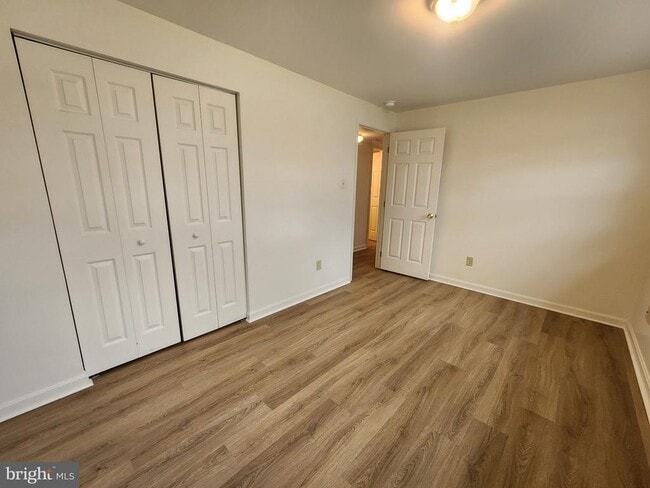 Building Photo - 1048 Kasinof Ave