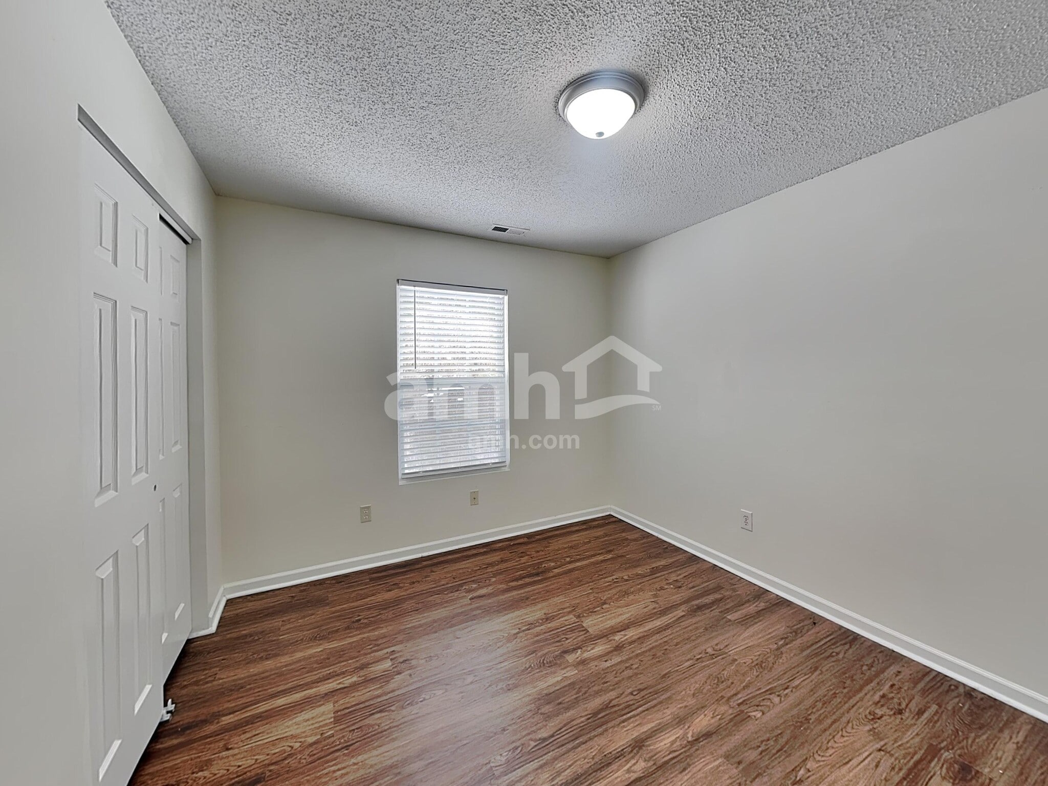 Building Photo - 5850 Mahogany Pl SW