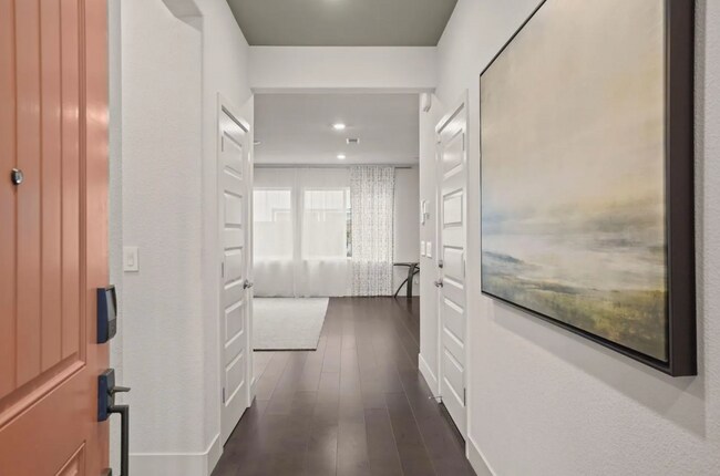 Building Photo - WOW!  Former Roseville Model Home 4/3 + SOLAR!  Please read entire ad for viewings!