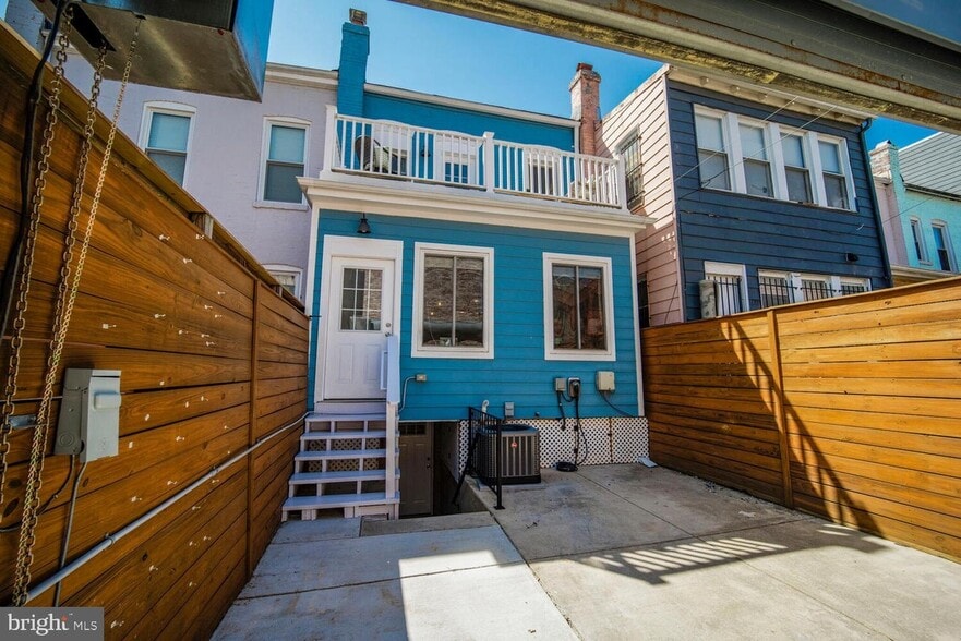 Building Photo - 2615 Sherman Ave NW