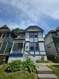 Building Photo - 3 Bedroom House for Rent