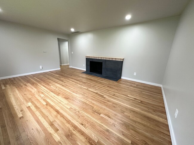 Building Photo - Tasteful, upgraded, remodeled ranch ramble...