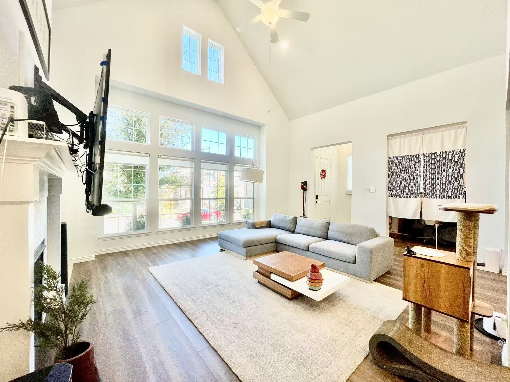 Building Photo - 8213 Bethpage Dr