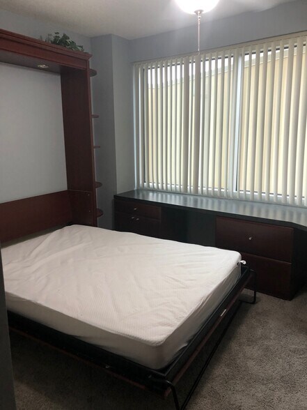 Murphy bed/office - 322 E Central