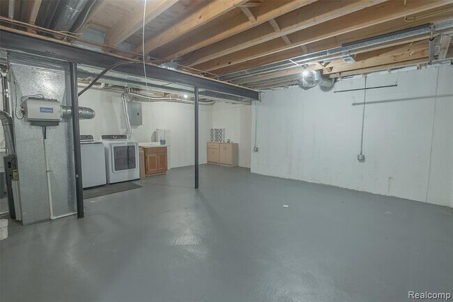 Building Photo - 44613 New Hampshire Dr