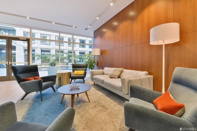 Building Photo - 1688 Pine St