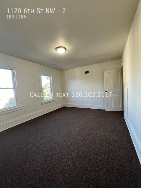 Building Photo - Upper level one bedroom apartment for rent...