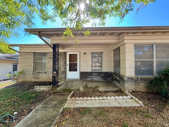 Primary Photo - Charming 3 bed, 1 bath home in close proxi...