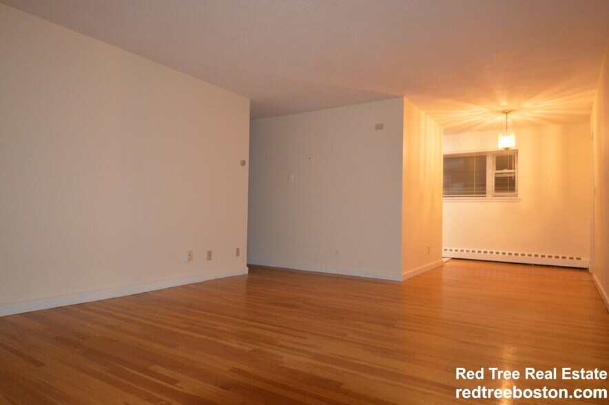 Building Photo - 63 Parkman St