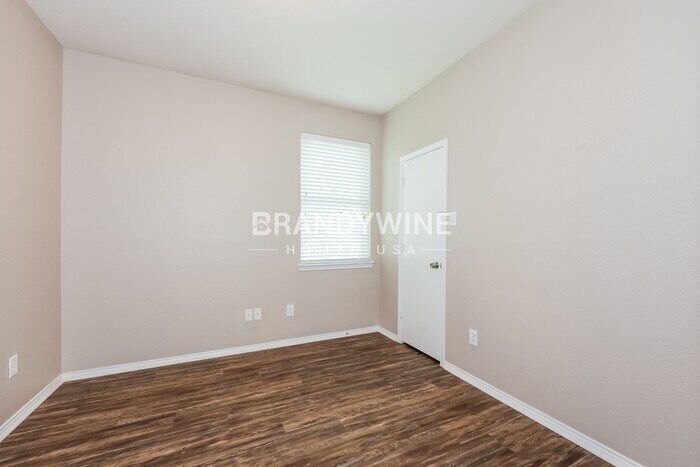 Building Photo - 1032 Buffalo Springs Dr
