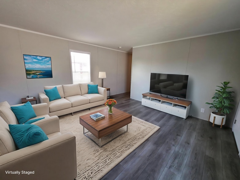 Building Photo - 1404 W Commodore Blvd