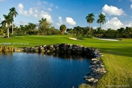 Building Photo - 1703 Whitehall Dr