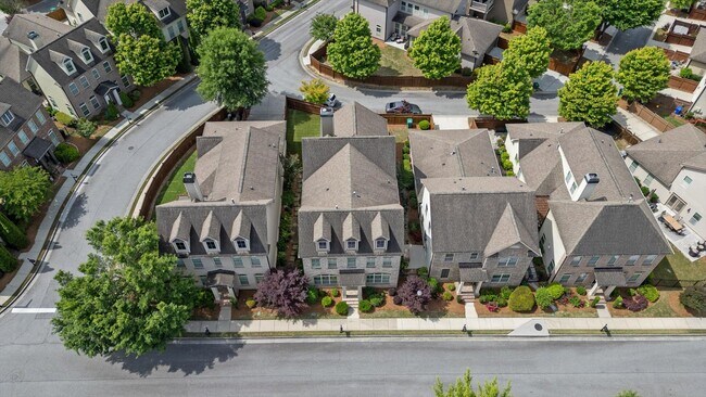 Building Photo - 4232 Hardy Ave