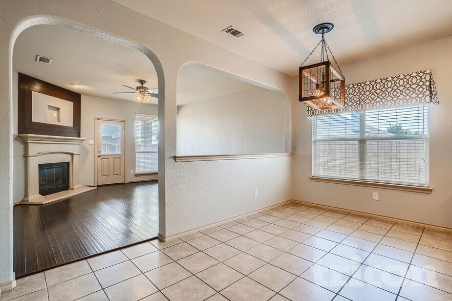 Building Photo - 8508 Axis Deer Run