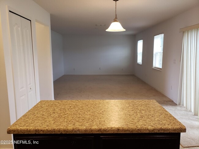 Building Photo - 10310 Magnolia Hills Dr