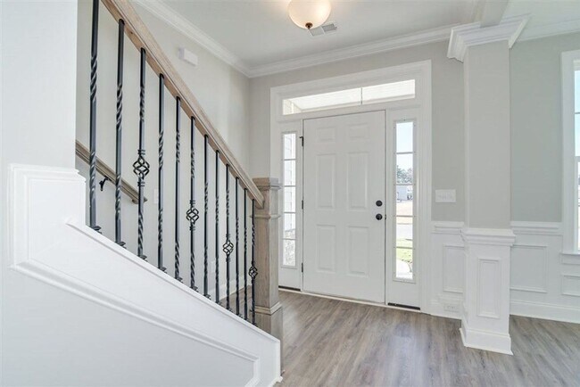 Building Photo - 302 Huntley Loop