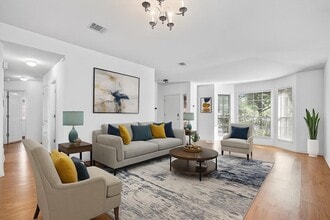 Building Photo - 4467 Bremner Dr