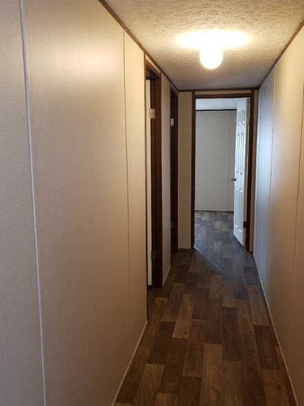 Building Photo - 2715 W McCrainie St