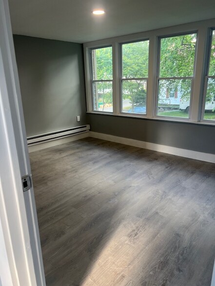 Building Photo - 21 Winthrop St