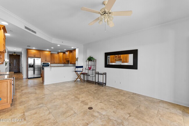 Building Photo - 2450 N Ocean Shore Blvd