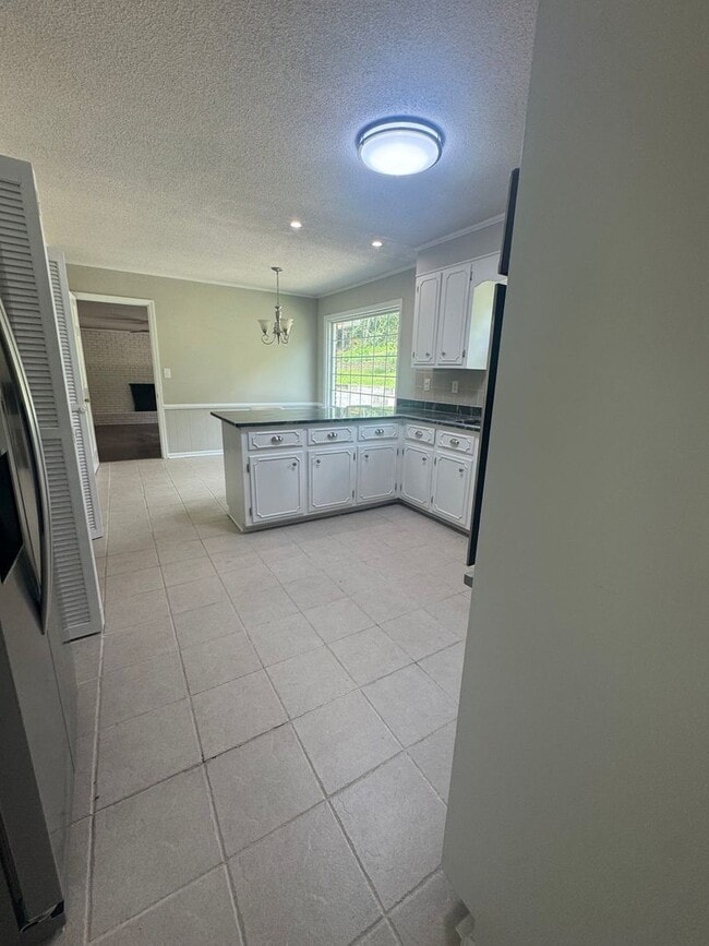Building Photo - Available NOW in Hammond Hills!!!