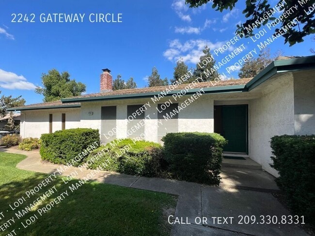 Primary Photo - 2242 Gateway Cir