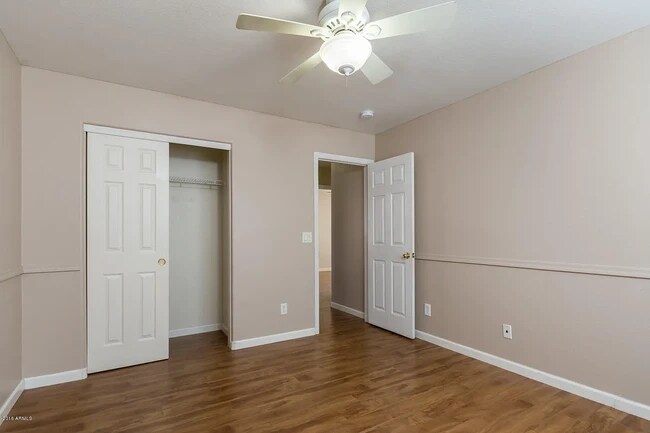 Building Photo - 10864 E Clovis Ave