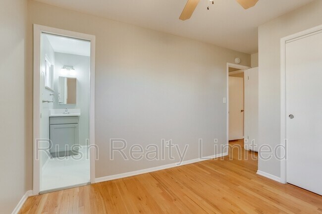 Building Photo - 4326 Raritan St