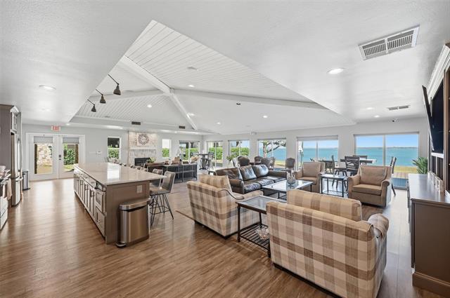 Building Photo - 500 Water's Edge Drive