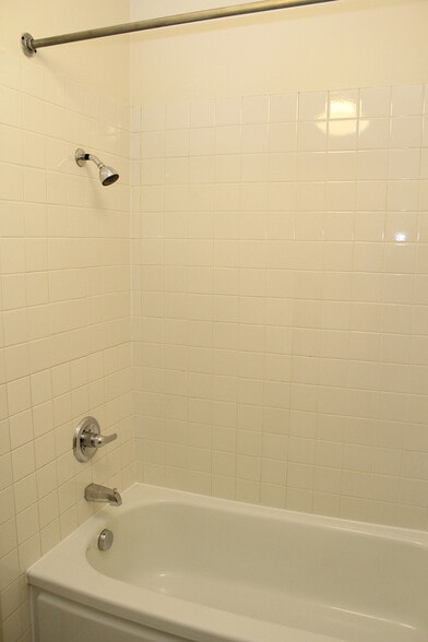 Building Photo - 1624 NE Tillamook St